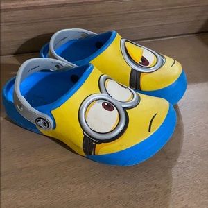 Minion crocs